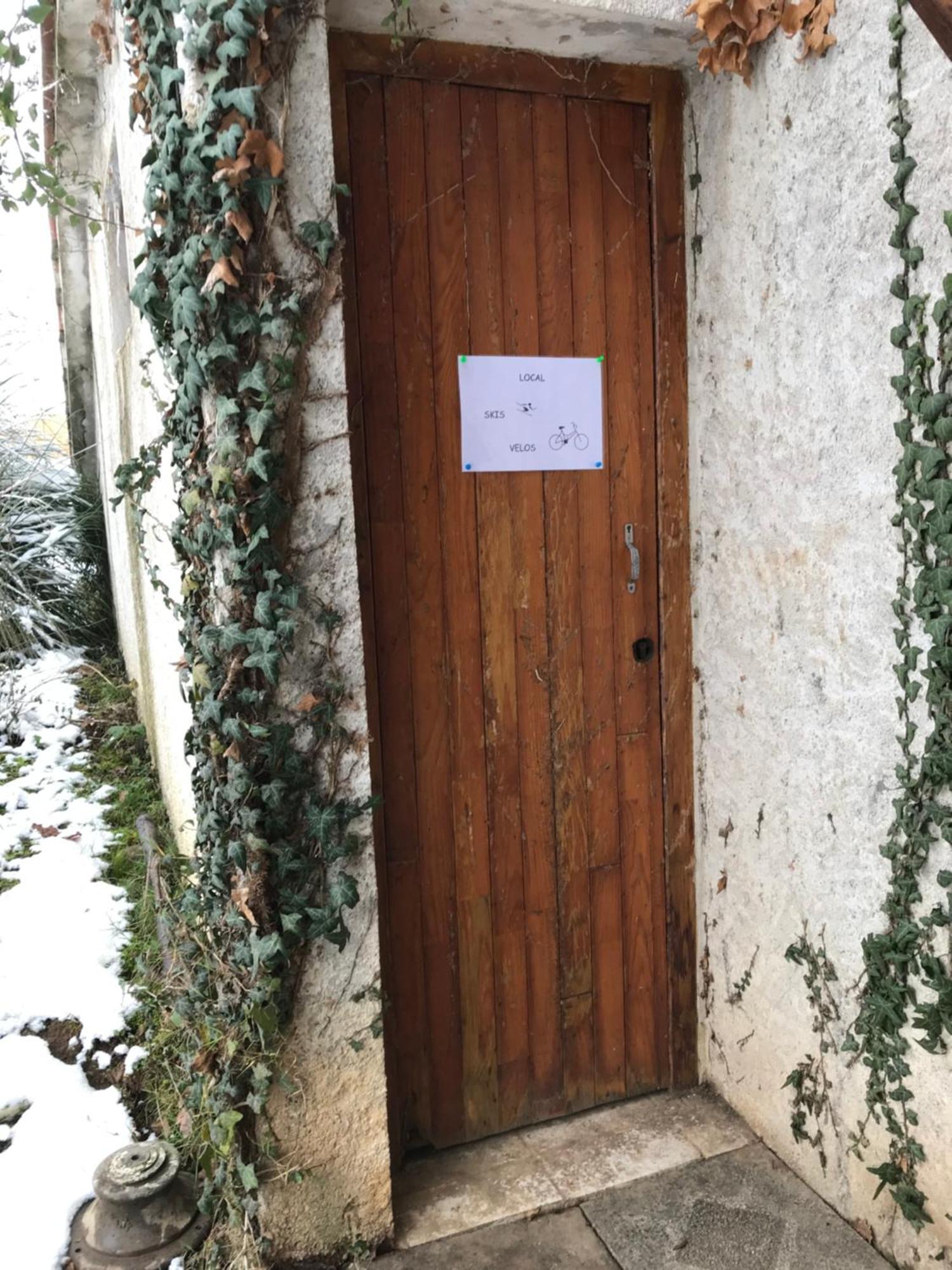 Appartement Dans Maison Brie-et-Angonnes ภายนอก รูปภาพ