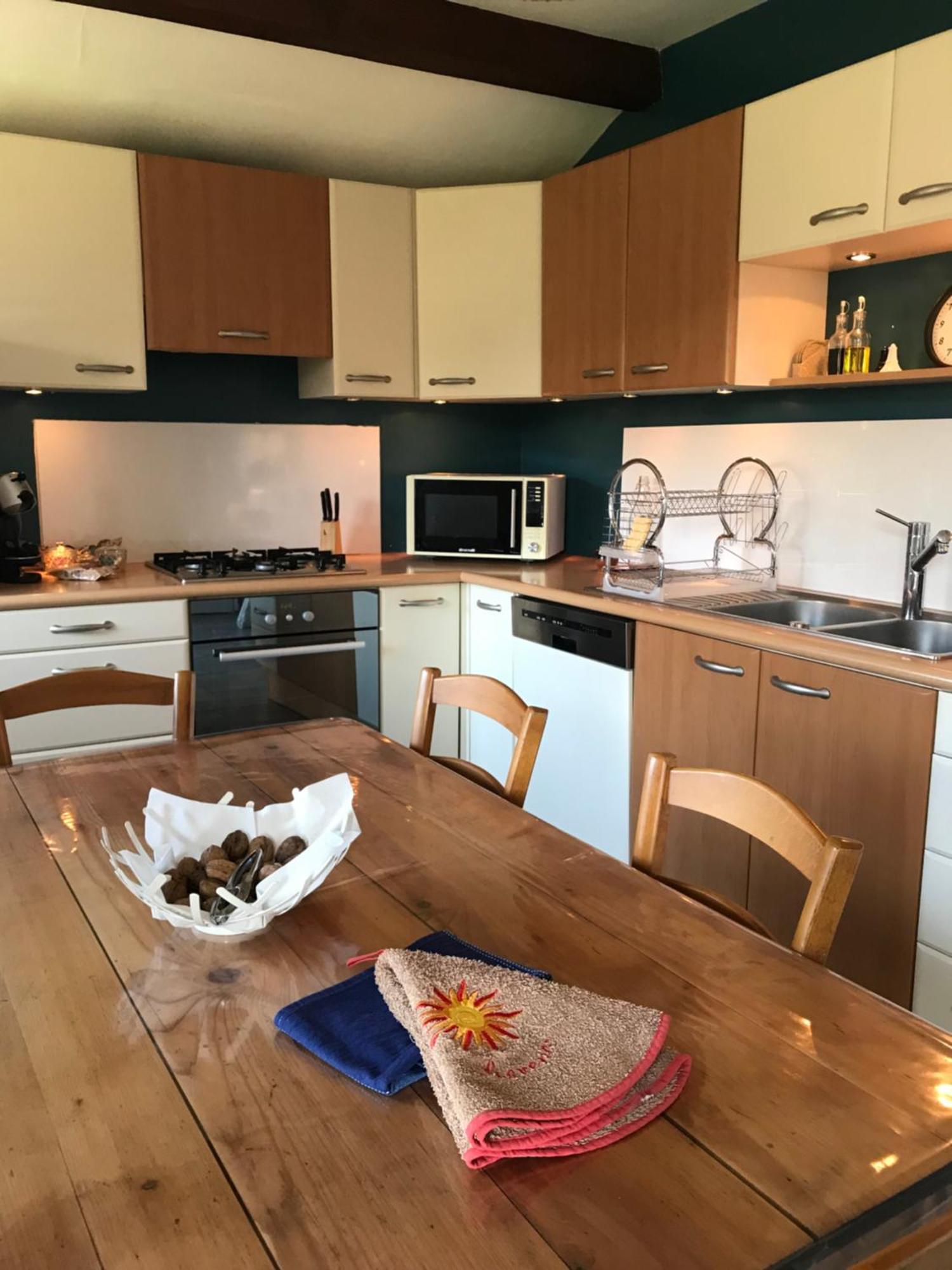 Appartement Dans Maison Brie-et-Angonnes ภายนอก รูปภาพ