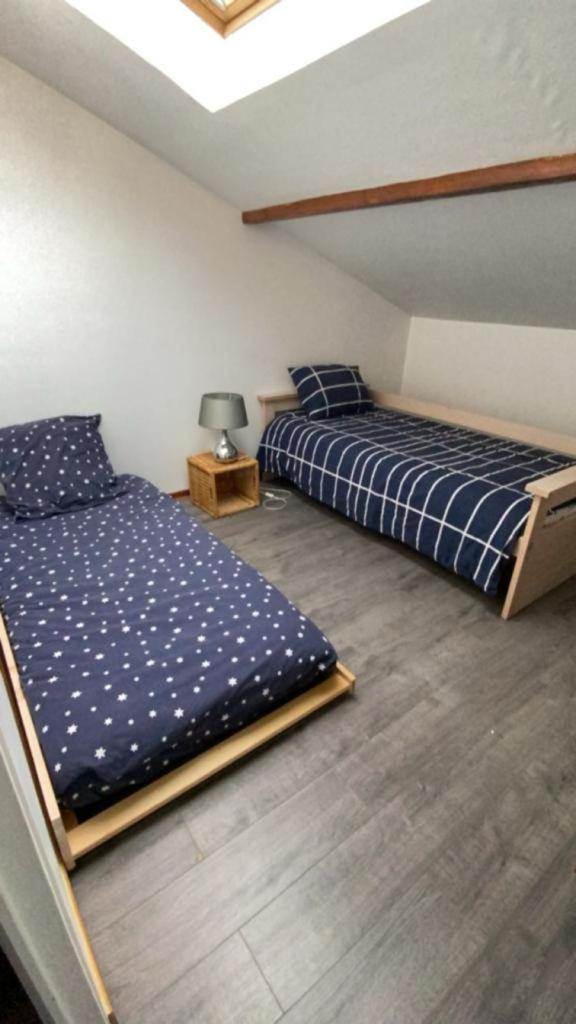 Appartement Dans Maison Brie-et-Angonnes ภายนอก รูปภาพ
